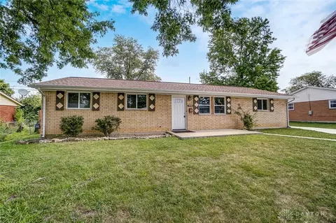 3946 Raymond Dr, Enon, OH 45323 photo 1