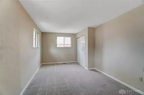3946 Raymond Dr, Enon, OH 45323 photo 23
