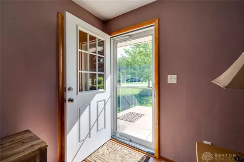 63 Skyline Dr, Enon, OH 45323 photo 3
