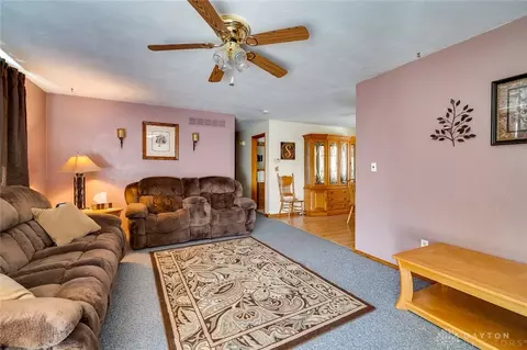 63 Skyline Dr, Enon, OH 45323 photo 4