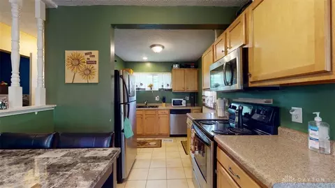 8785 Balboa Dr, Cincinnati, OH 45231 photo 16