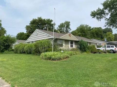 4339 Joy Dr, Enon, OH 45323 photo 2