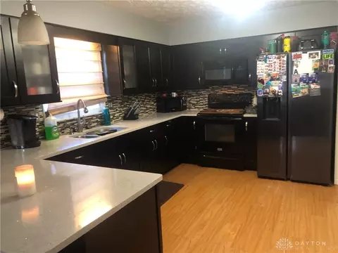 500 Zeller Dr, Springfield, OH 45503 photo 5