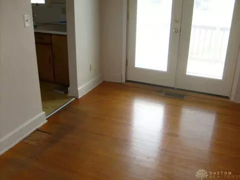235 Larchmont Ave, Springfield, OH 45503 photo 4