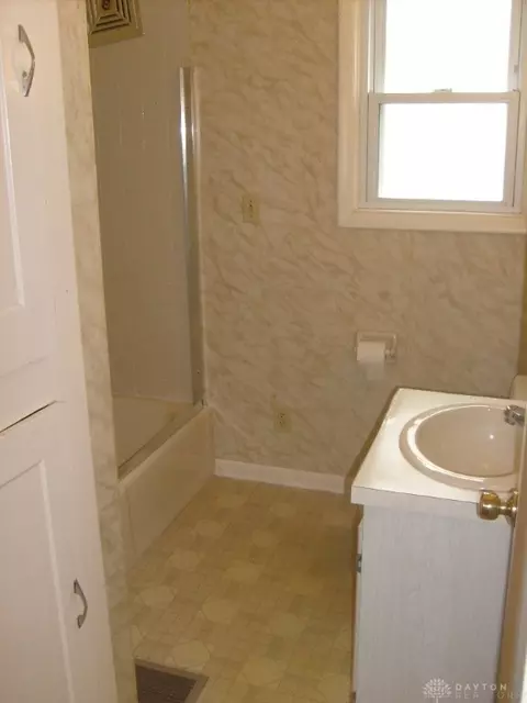 235 Larchmont Ave, Springfield, OH 45503 photo 10