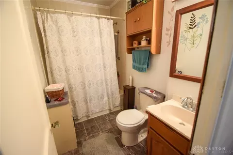 826 Allen Dr, Springfield, OH 45505 photo 17