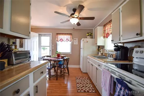 826 Allen Dr, Springfield, OH 45505 photo 10