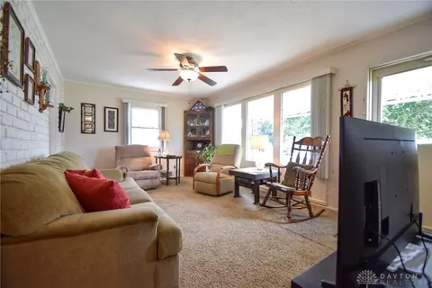 826 Allen Dr, Springfield, OH 45505 photo 7