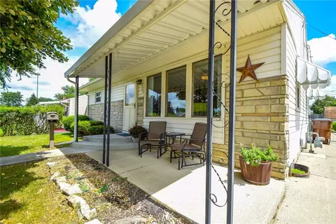 826 Allen Dr, Springfield, OH 45505 photo 5