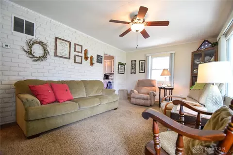 826 Allen Dr, Springfield, OH 45505 photo 9