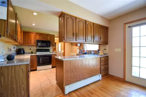 3598 Old Springfield Rd, Springfield, OH 45502 photo 13