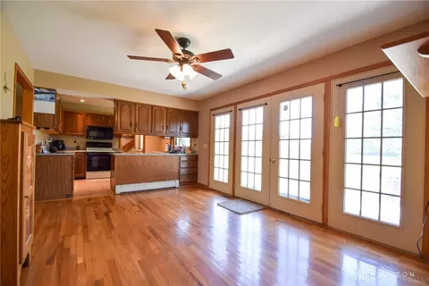3598 Old Springfield Rd, Springfield, OH 45502 photo 11