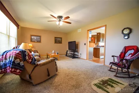 3598 Old Springfield Rd, Springfield, OH 45502 photo 7