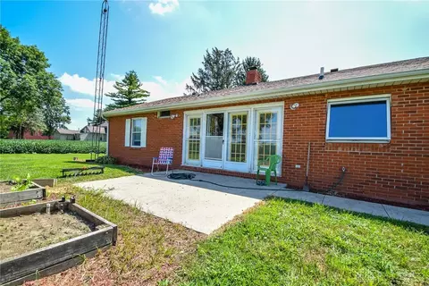 3598 Old Springfield Rd, Springfield, OH 45502 photo 4