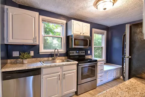 4457 Emerald Ave, Cincinnati, OH 45242 photo 8