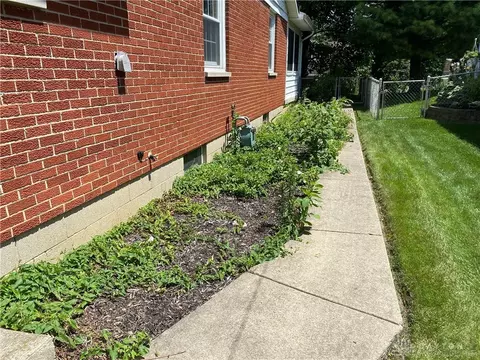 2738 Rockford Dr, Springfield, OH 45503 photo 6