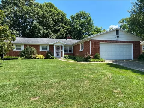 2738 Rockford Dr, Springfield, OH 45503 photo 1