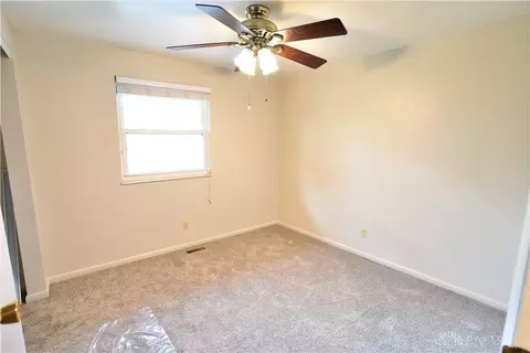 5157 Wakefield Dr, Fairborn, OH 45324 photo 8