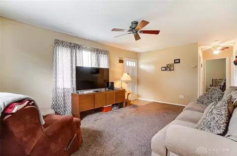 2323 Dellwood Dr, Springfield, OH 45505 photo 9