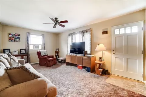 2323 Dellwood Dr, Springfield, OH 45505 photo 8