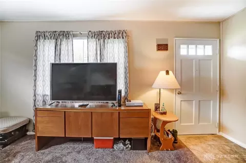 2323 Dellwood Dr, Springfield, OH 45505 photo 6