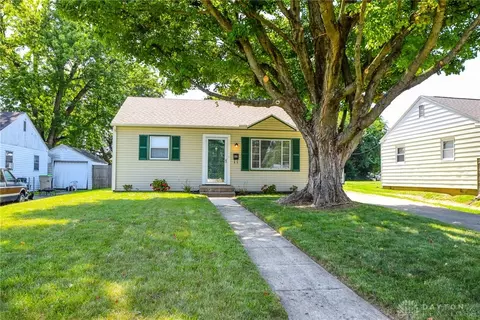 2351 Van Buren Ave, Springfield, OH 45505 photo 4