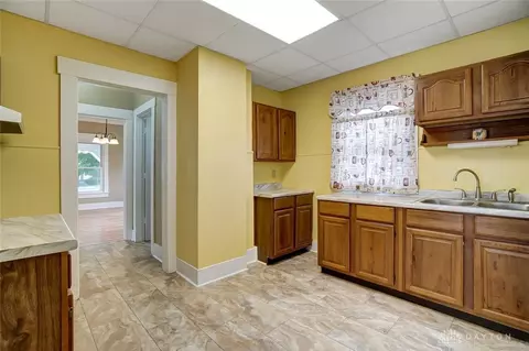 929 E Main St, Troy, OH 45373 photo 19