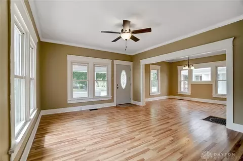 929 E Main St, Troy, OH 45373 photo 8