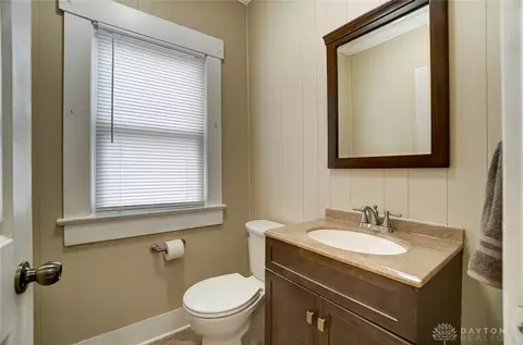 929 E Main St, Troy, OH 45373 photo 15