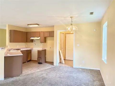 1261 Wisconsin Ave, Springfield, OH 45506 photo 5