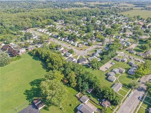 2032 N Hadley Rd, Springfield, OH 45505 photo 32