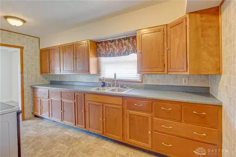 2032 N Hadley Rd, Springfield, OH 45505 photo 10
