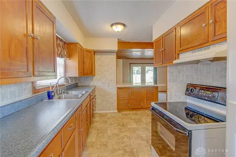 2032 N Hadley Rd, Springfield, OH 45505 photo 12