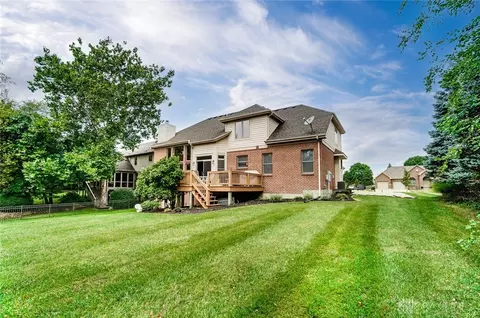 465 Thomas Dr, Springboro, OH 45066 photo 2