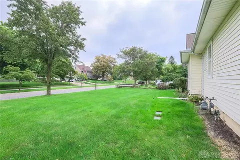 2004 Pembrook Rd, Springfield, OH 45504 photo 20