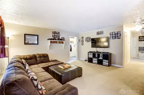 736 David Blvd, Franklin, OH 45005 photo 8