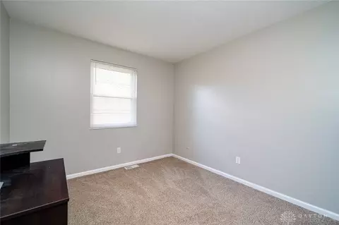 781 W Galbraith Rd, Cincinnati, OH 45231 photo 18