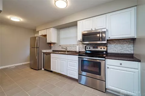 781 W Galbraith Rd, Cincinnati, OH 45231 photo 10