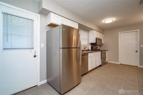 781 W Galbraith Rd, Cincinnati, OH 45231 photo 12