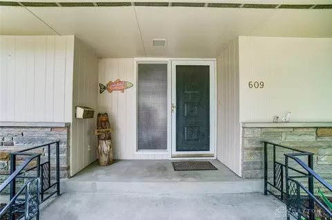 609 Westchester Park Dr, Springfield, OH 45504 photo 4