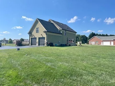 2742 Windy Ridge Dr, Springfield, OH 45502 photo 18