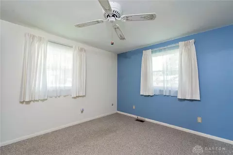 1053 Imperial Blvd, Springfield, OH 45503 photo 8