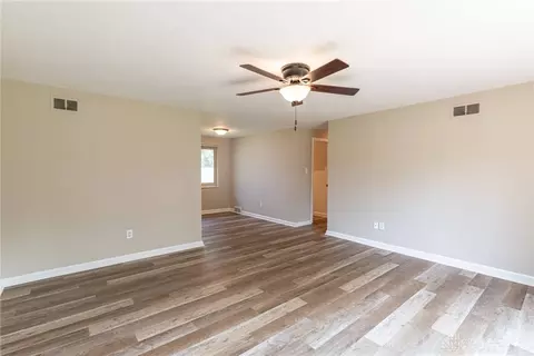 937 E Stroop Rd, Dayton, OH 45429 photo 3