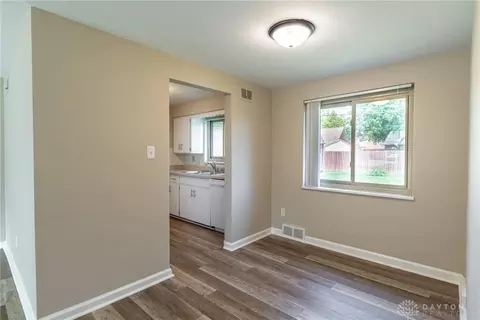 937 E Stroop Rd, Dayton, OH 45429 photo 6