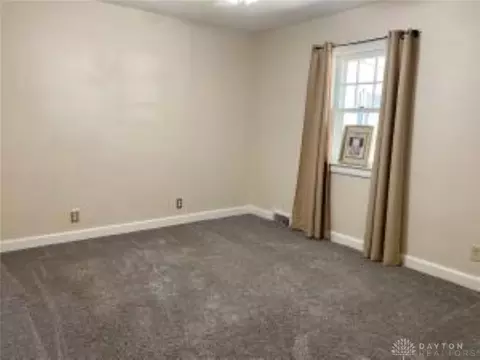 276 W Harding Rd, Springfield, OH 45504 photo 17