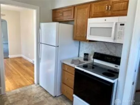 276 W Harding Rd, Springfield, OH 45504 photo 5