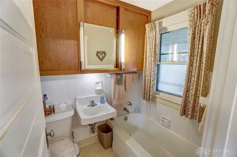 223 N Clairmont Ave, Springfield, OH 45503 photo 22