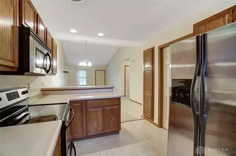 4806 Cornell St, Springfield, OH 45503 photo 12