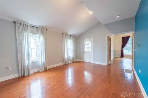 910 Mckaig Ave, Troy, OH 45373 photo 18