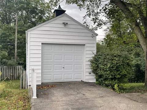 1337 N Plum St, Springfield, OH 45504 photo 3